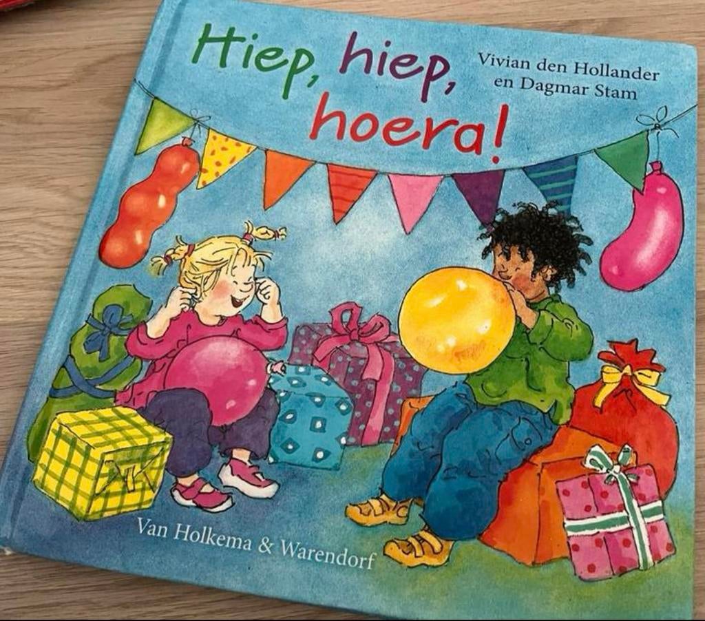 Hiep, hiep, hoera! Feestelijke verhalen voor kleuters, Ophalen of Verzenden, Zo goed als nieuw