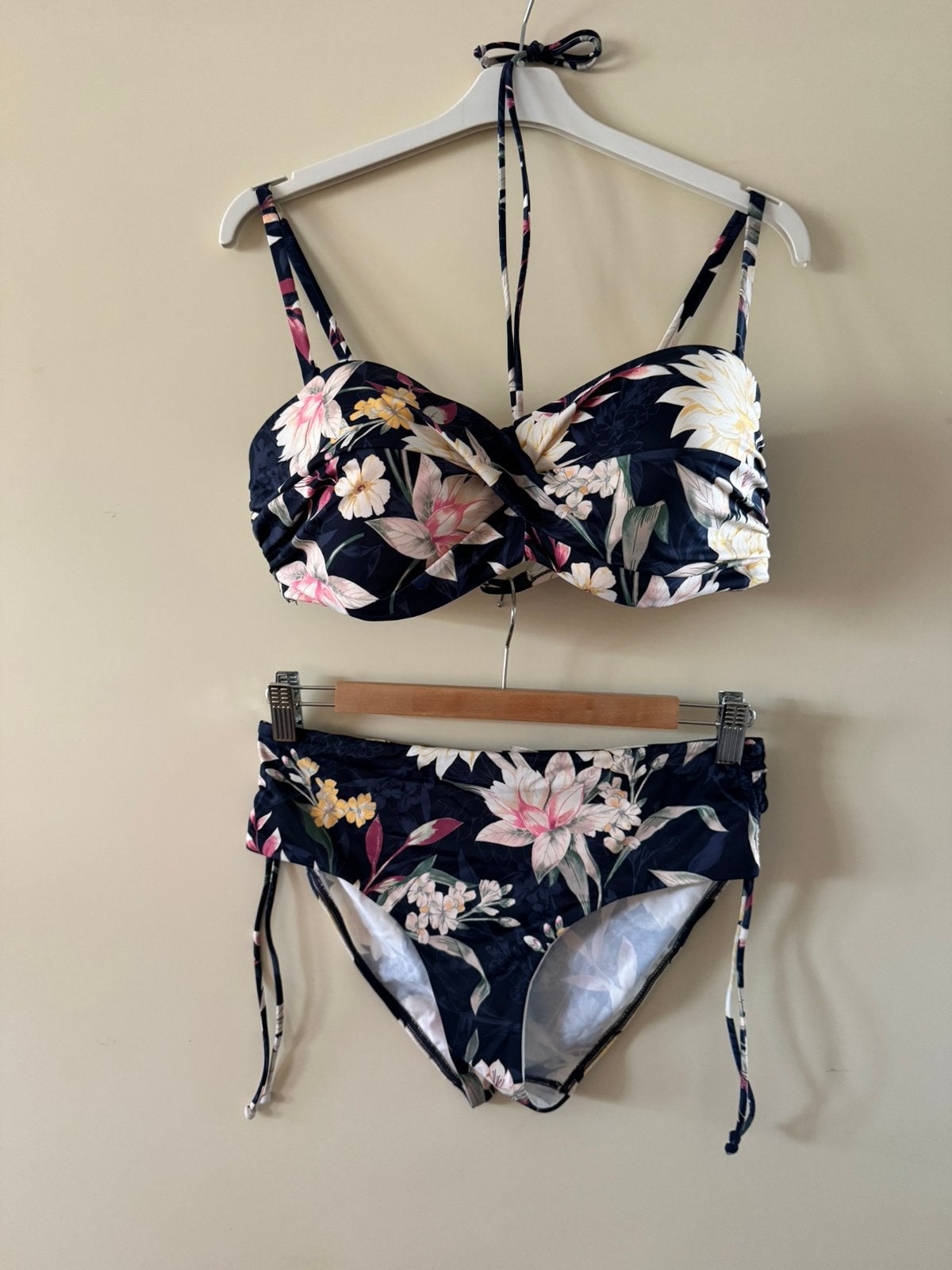 Triumph bikini, Kleding | Dames, Ophalen of Verzenden, Zo goed als nieuw, Blauw, Bikini