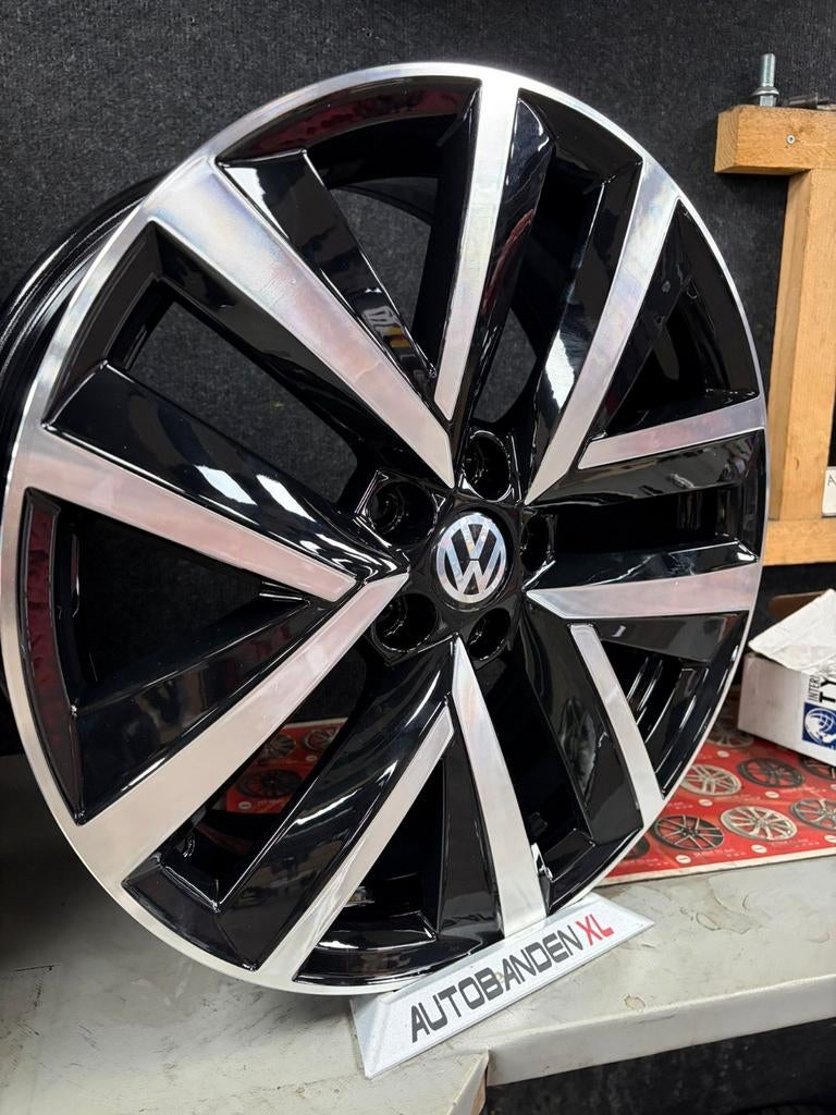 17 inch Audi o.a A1 TT POLO IBIZA KAMIQ velgen 5x100, Ophalen, Velg(en), Nieuw, 17 inch
