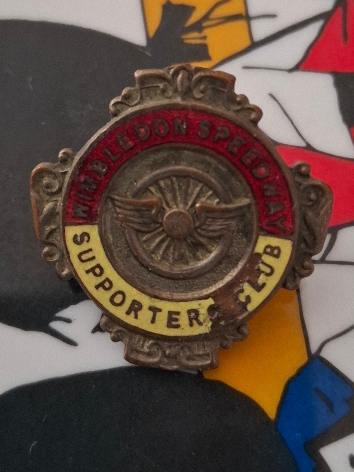 Speld Wimbleton speedway supporters club, Verzamelen, Ophalen of Verzenden, Gebruikt, Sport, Speldje of Pin