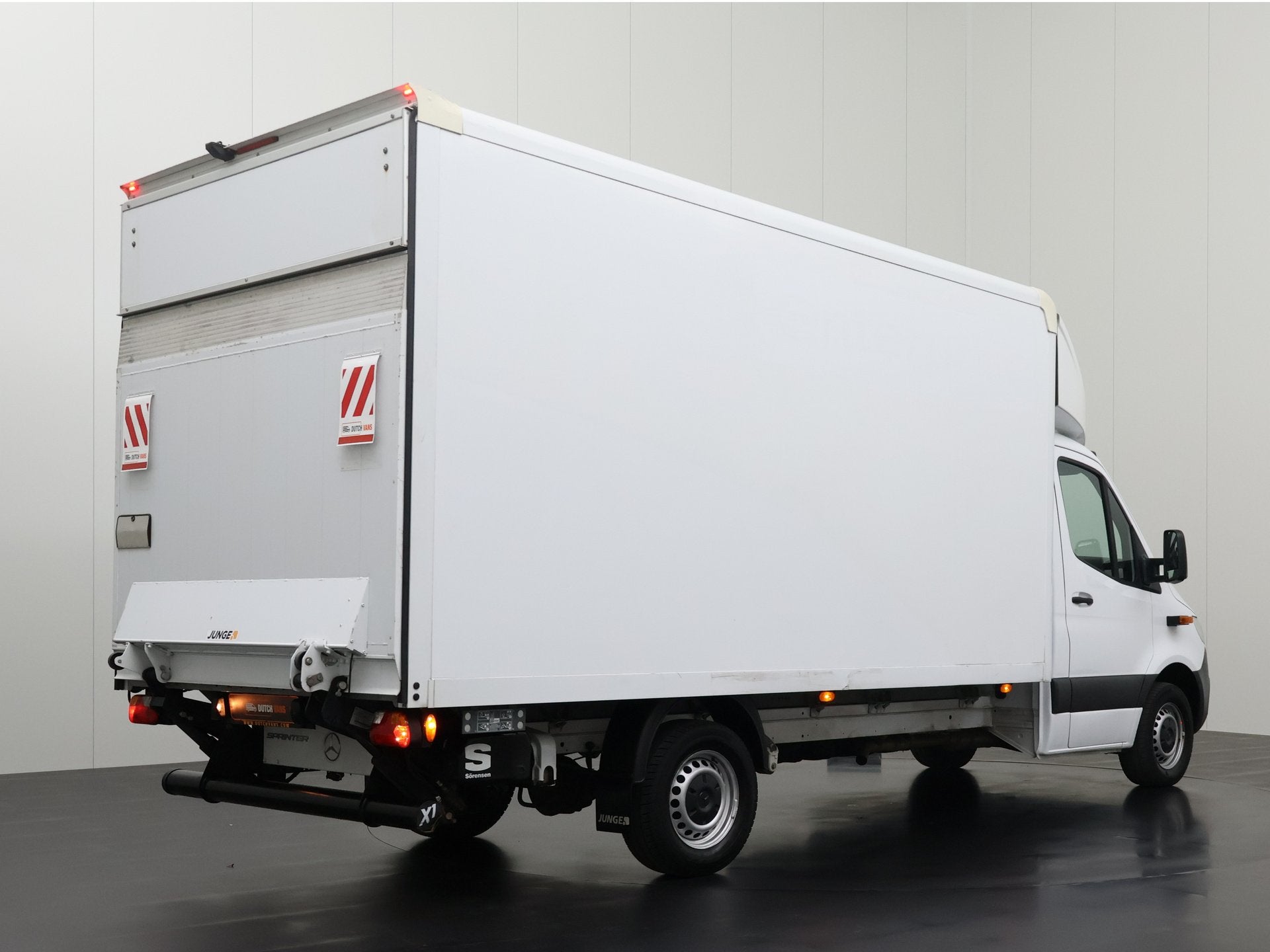 Mercedes-Benz Sprinter 317CDI Bakwagen+Laadklep | dakspoiler, Gebruikt, Euro 6, 2000 kg, 2675 kg