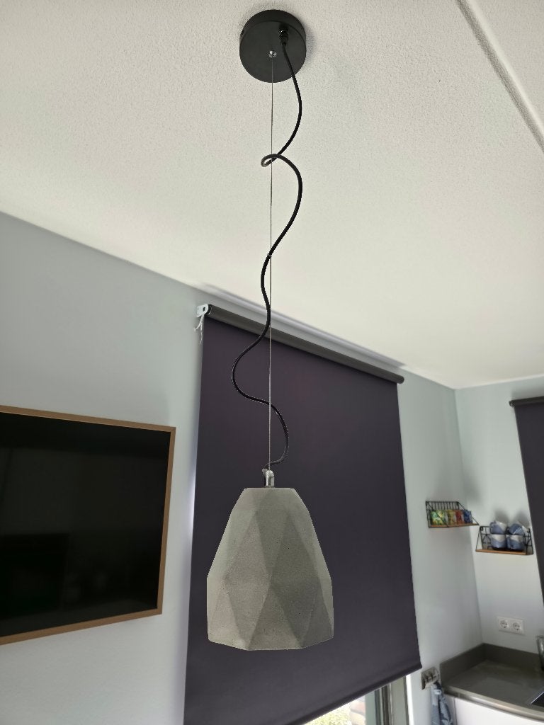 Hanglamp met grijze beton kap, Ophalen of Verzenden, Zo goed als nieuw, Beton, E27 (groot)