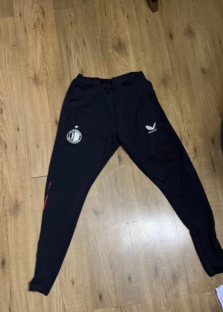 Feyenoord trainingspak, Ophalen, Gedragen, Maat 48/50 (M), Rood