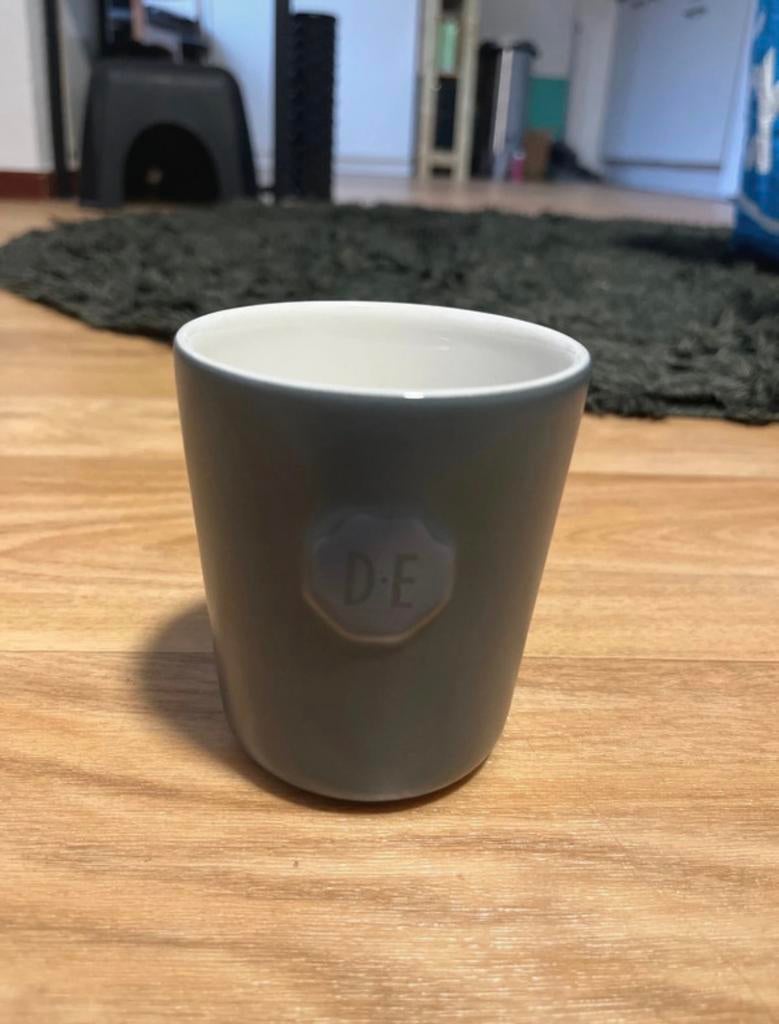 Douwe Egberts koffie kopje 200ml grijs, Huis en Inrichting, Keuken | Servies, Keramiek, Ophalen of Verzenden, Zo goed als nieuw