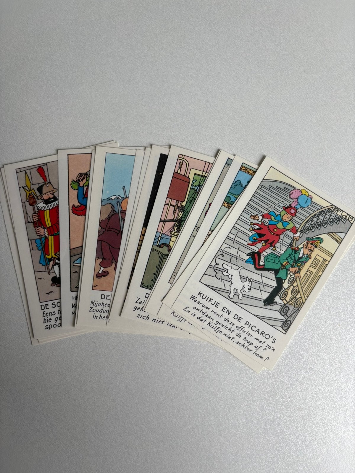 🛘 Gezocht zie foto Casterman plaatjes van Kuifje 1988, Ophalen of Verzenden, Kuifje, Nieuw, Plaatje, Poster of Sticker