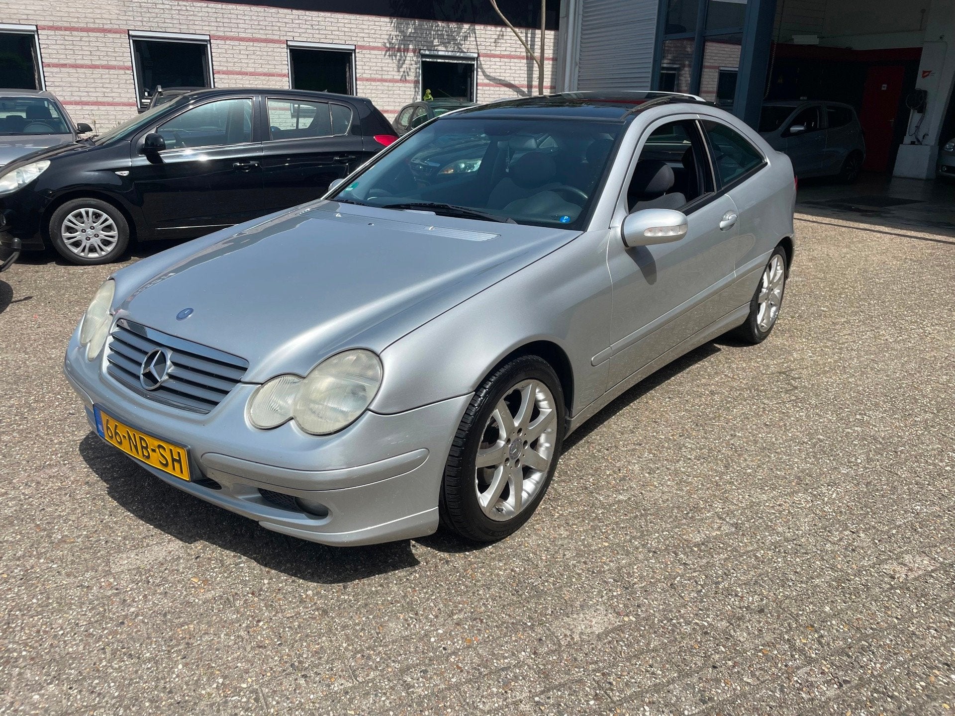 Mercedes-Benz C-klasse Sportcoupé 200 K. Zeer nette auto, Auto's, Mercedes-Benz, Gebruikt, 4 cilinders, 4 stoelen, 163 pk