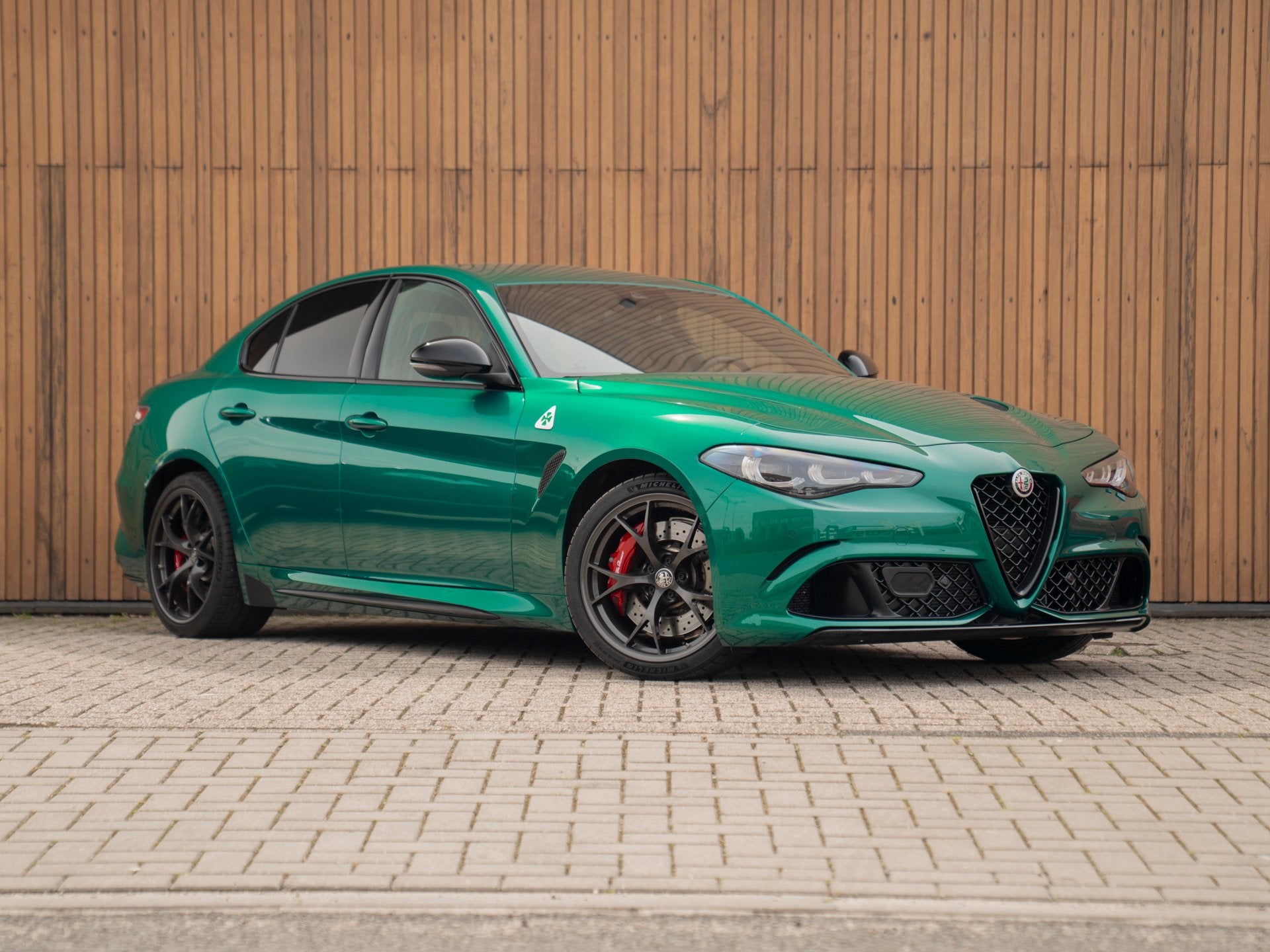Alfa Romeo Giulia 2.9 V6 Quadrifoglio | Akrapovic | Carbon s, Auto's, Automaat, Gebruikt, Bedrijf, Sedan