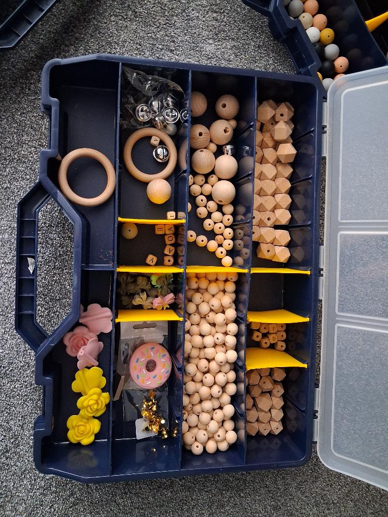 Silleconen/houten kralen, Hobby en Vrije tijd, Ophalen, Nieuw, Kraal