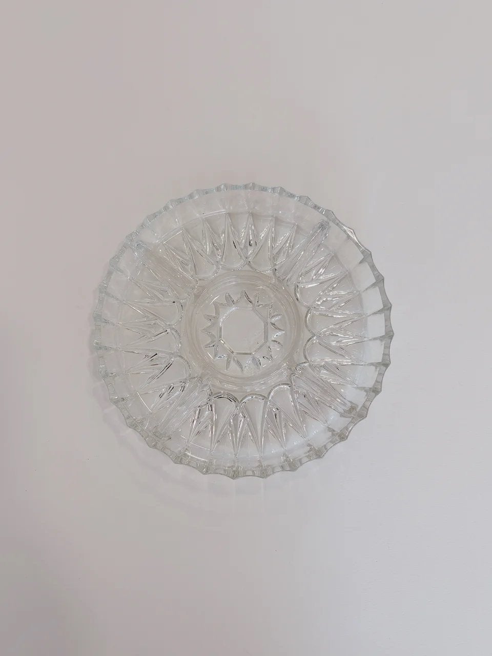 VINTAGE GLAZEN HAPJESSCHAAL | Ø 25 CM, Antiek en Kunst, Ophalen of Verzenden