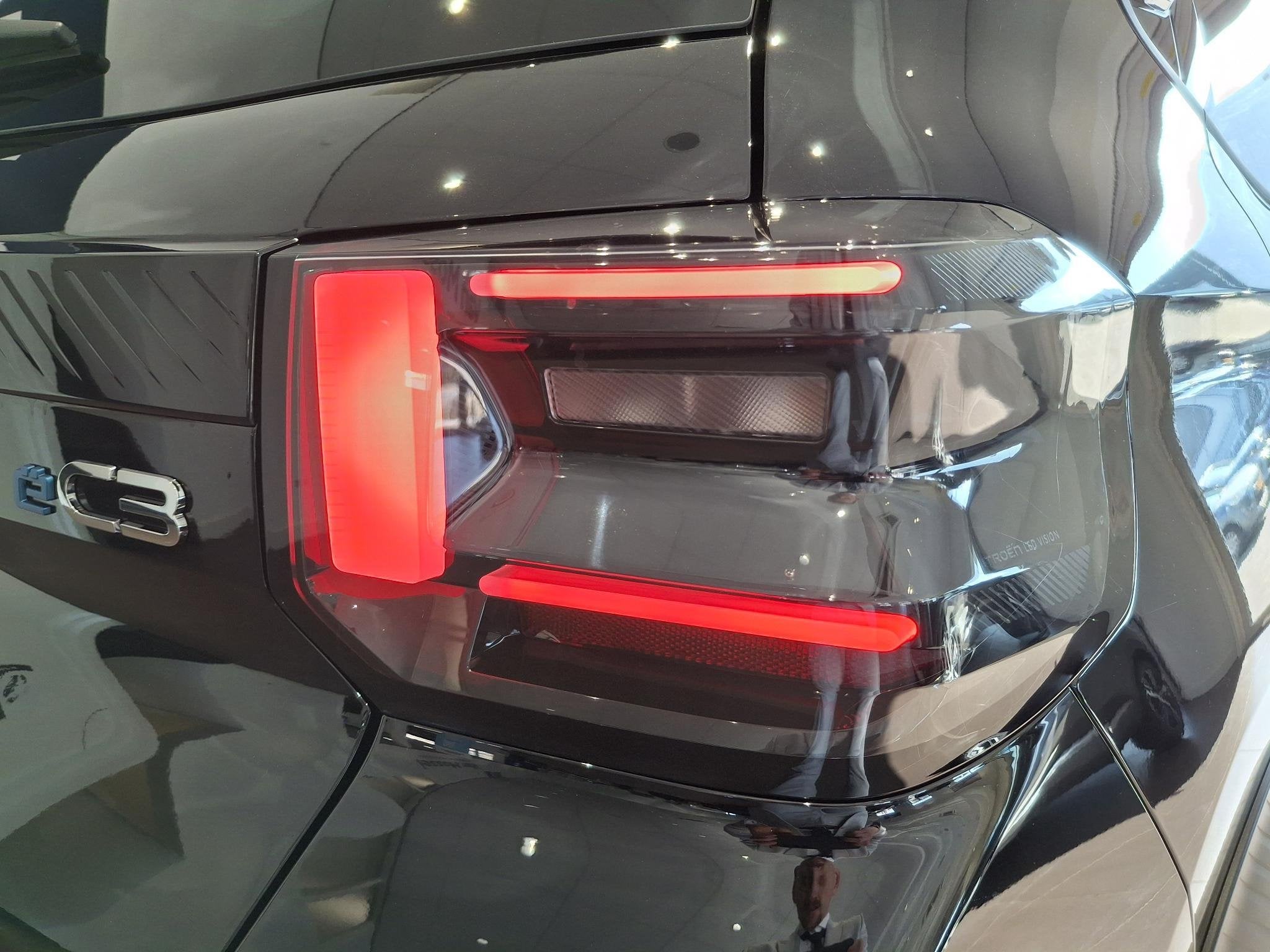 Citroen Ë-C3 Max 113pk 44 kWh | Lm Velgen | Parkeercamera |, Auto's, 12 maanden, Leder en Stof, Origineel Nederlands, 320 km