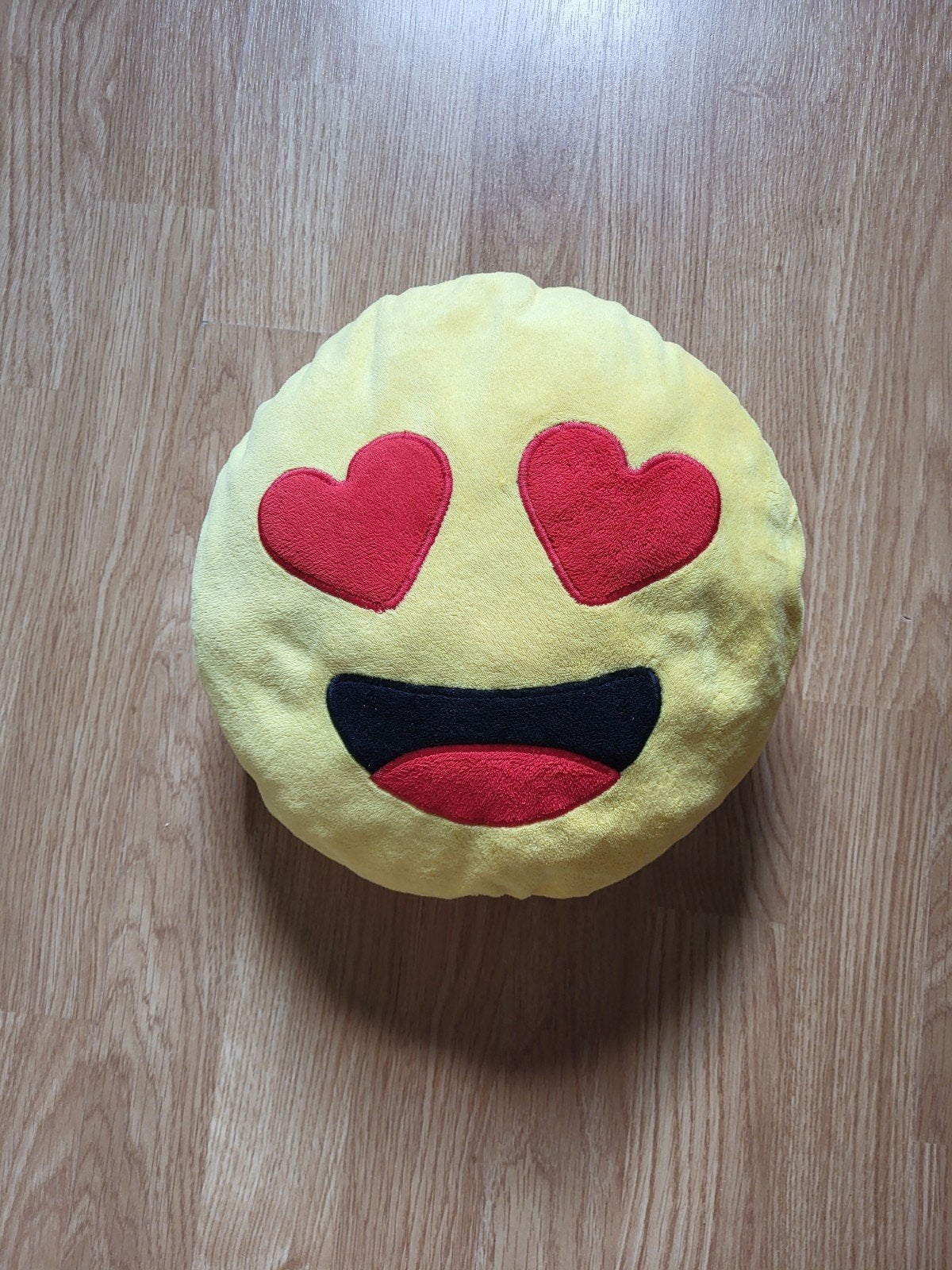 Leuk smiley kussen met hartjesogen, Overige merken, Gebruikt, Rond, Ophalen of Verzenden