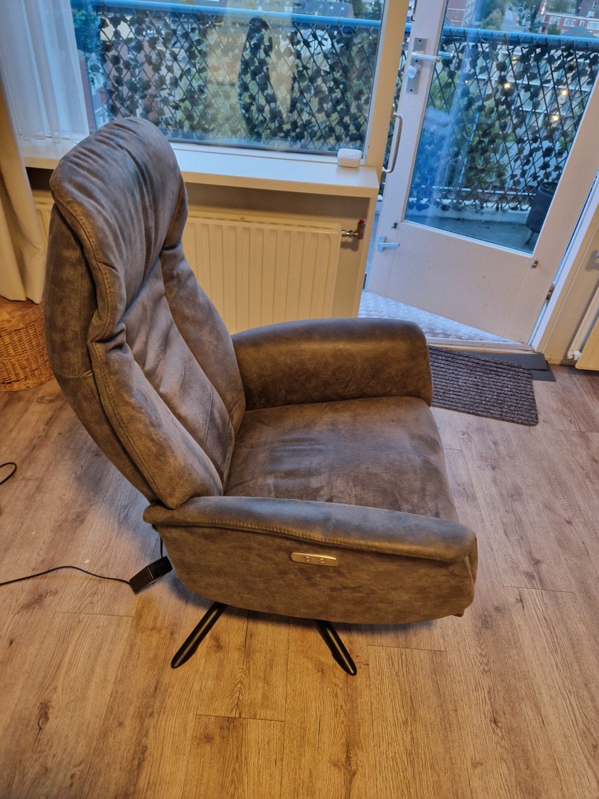 relaxfauteuil relaxstoel elektrische met accu en draaipoot, Ophalen