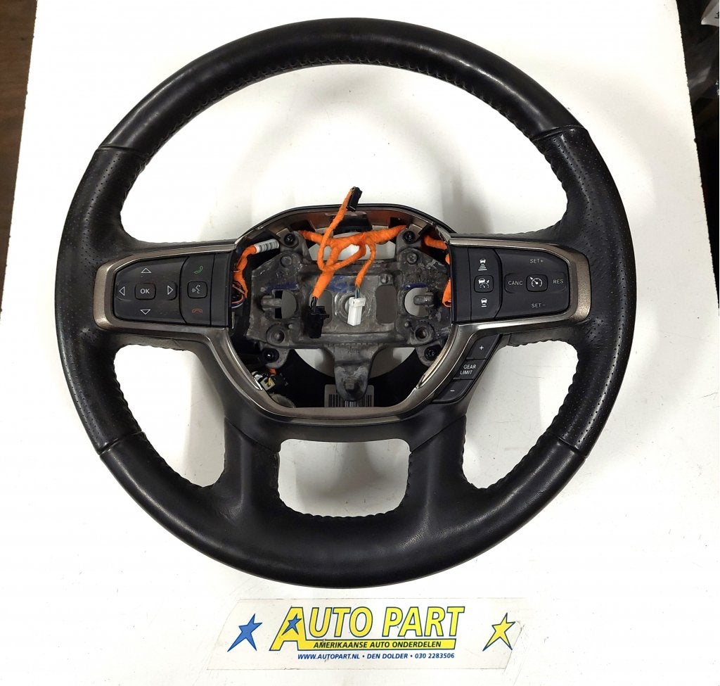 Dodge Ram pickup leder stuurwiel 2019-2021, Auto-onderdelen, Gebruikt, PO Box 21-8004 | Auburn Hills, MI 48321-8004, Ophalen of Verzenden