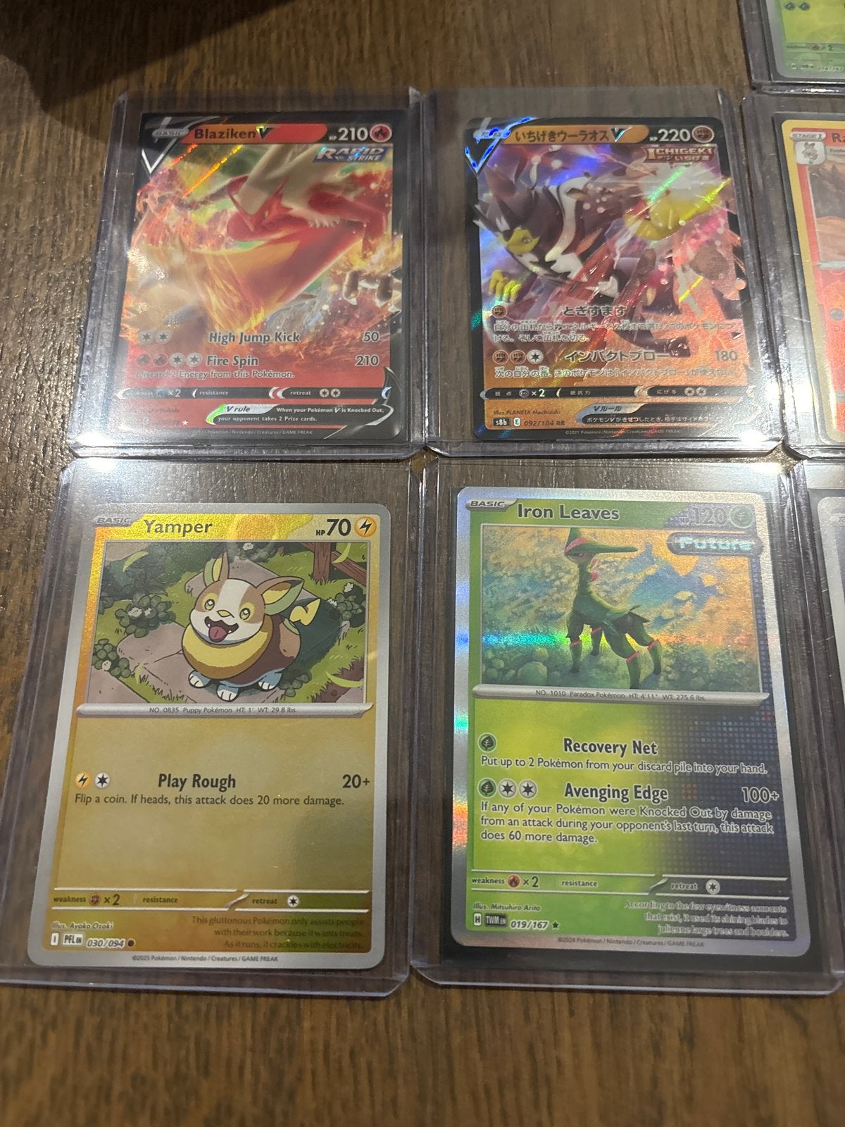 Diverse Pokémon Kaarten Collectie - V, VMAX, Holo, Reverse H, Ophalen of Verzenden, Zo goed als nieuw, Meerdere kaarten, Foil