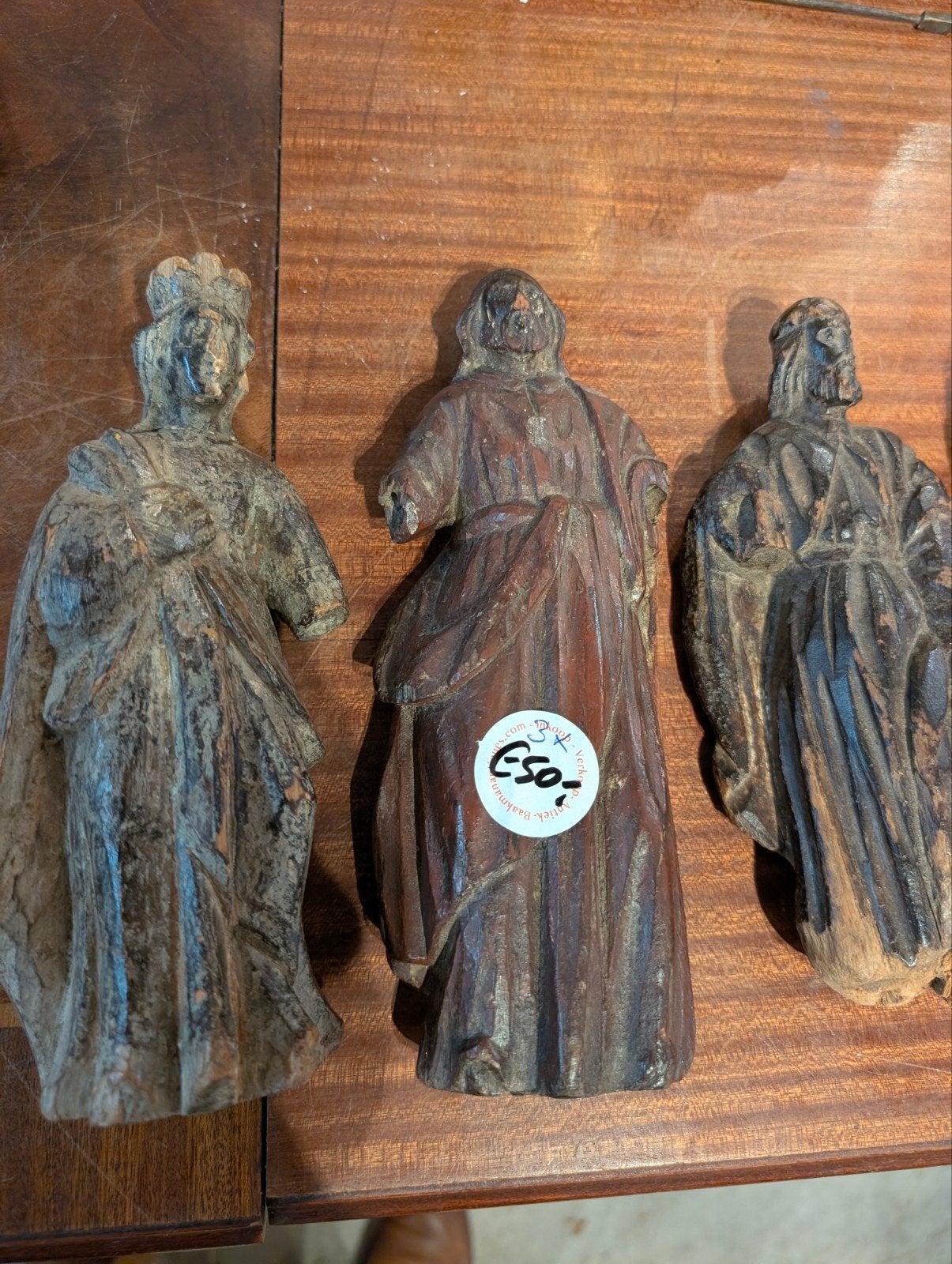 3 antieke heilige beeldjes samen €45., Ophalen