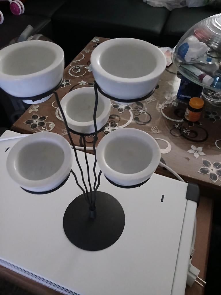 Mooi teei ligt houder 5 stuks teei ligt branden bijna nieuwe, Ophalen