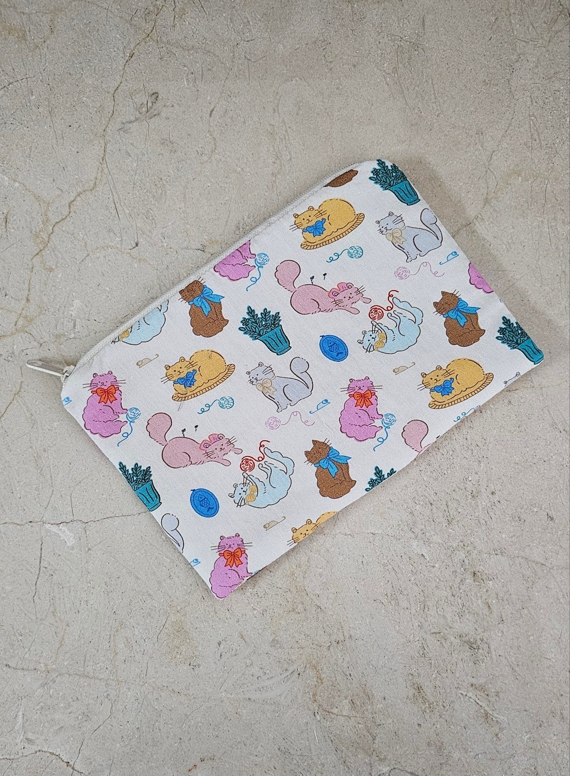Handmade Playful Cat Fabric Slim Pouch, Ophalen of Verzenden, Overige typen