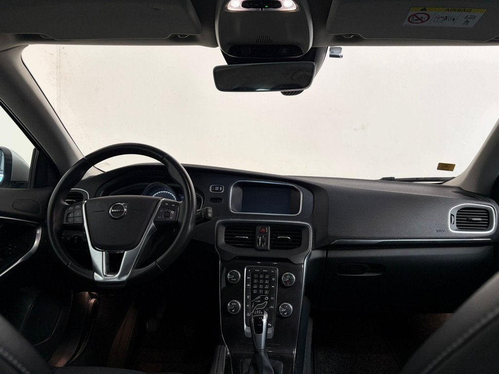 Volvo V40 2.0 T2 Nordic+. Clima! (bj 2018), Voorwielaandrijving, Gebruikt, 4 cilinders, 122 pk