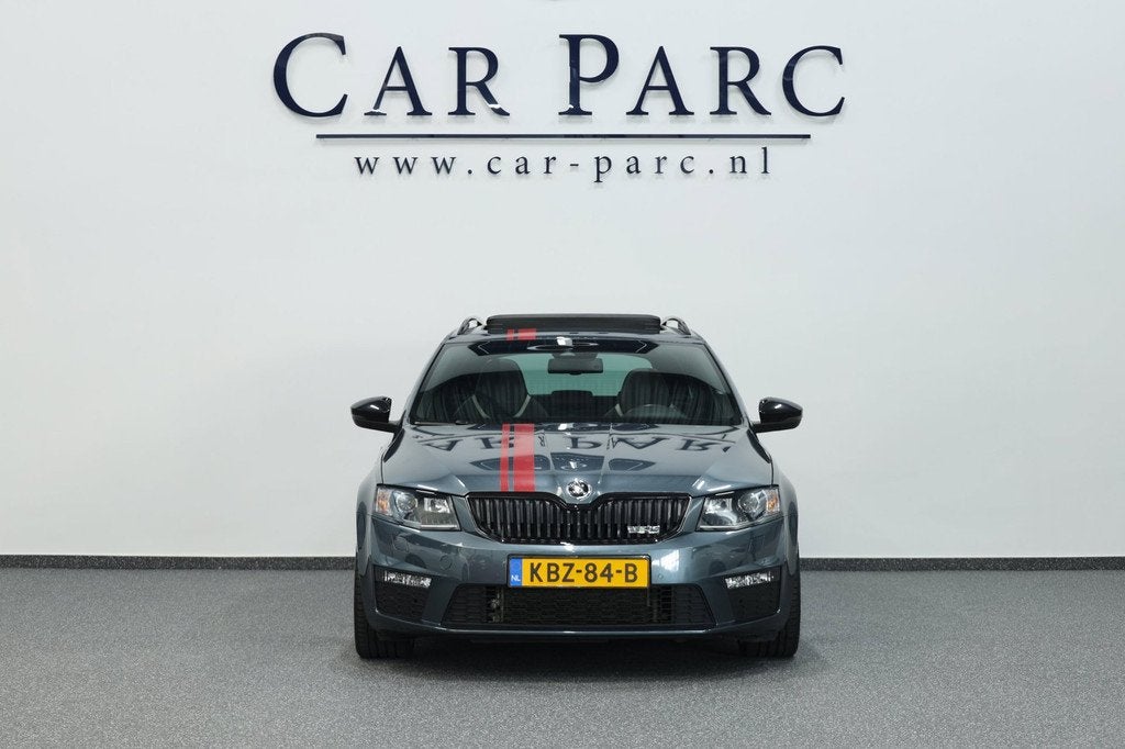 Skoda Octavia Combi 2.0 TSI RS 290+PK ABT LED/PANO/HALF LEDE, Gebruikt, 4 cilinders, 1984 cc, 1600 kg