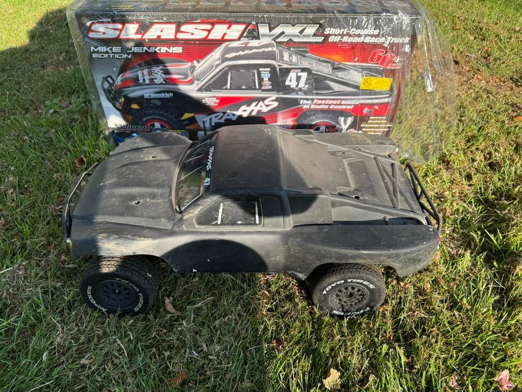 TRAXXAS SLASH VXL 2WD | FULL ALU | Velineon brushless, Hobby en Vrije tijd, Ophalen, Zo goed als nieuw