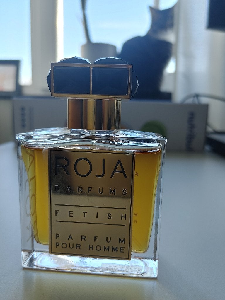 Fetish Roja, Sieraden, Tassen en Uiterlijk, Uiterlijk | Parfum, Ophalen of Verzenden, Zo goed als nieuw