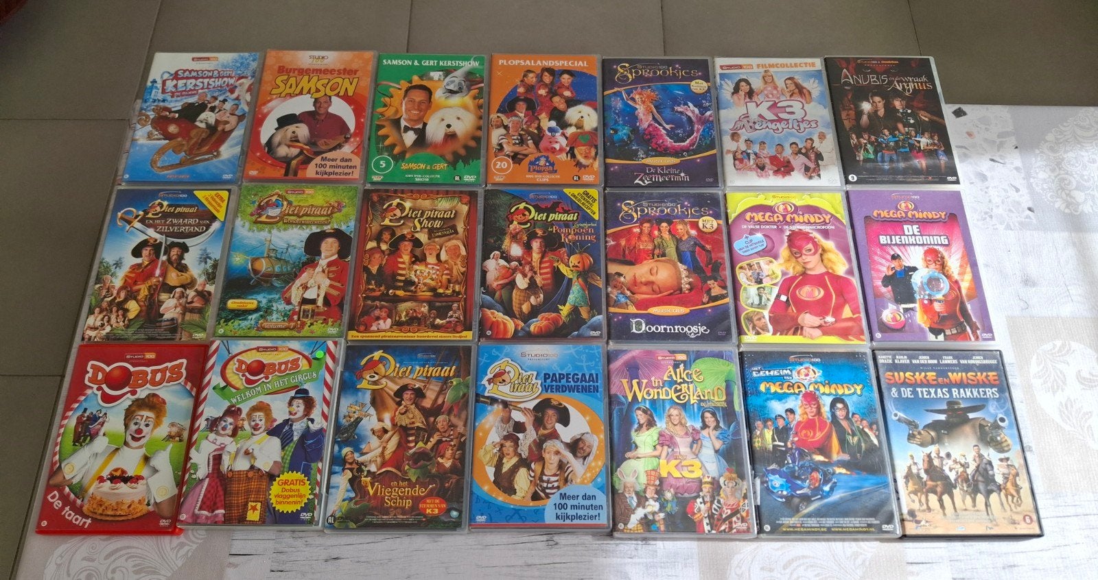 studio 100 dvd collectie + diverse kinderfilms series, Cd's en Dvd's, Alle leeftijden, Ophalen of Verzenden, Zo goed als nieuw