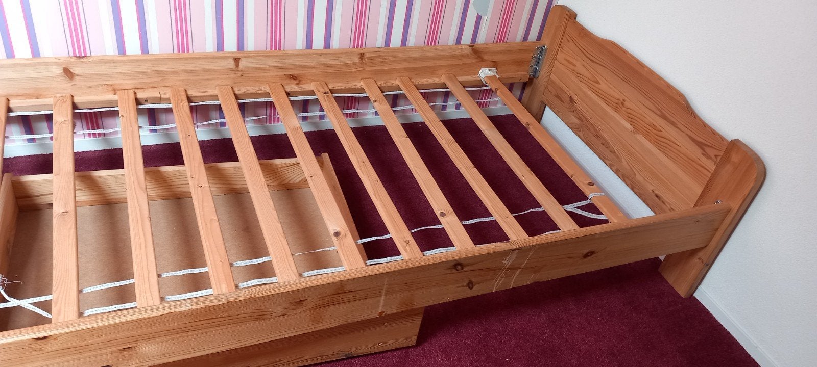 Eenpersoonsbed zonder matras, met lade, Ophalen
