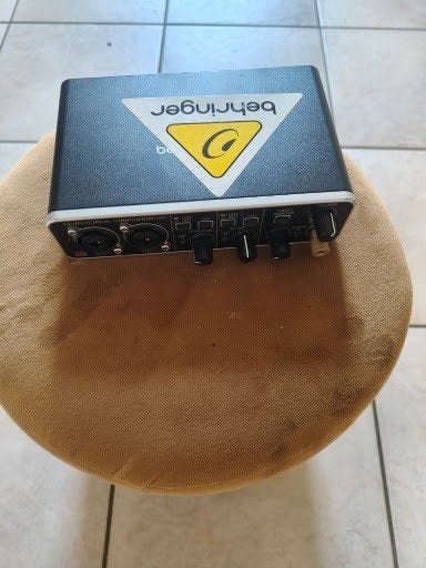 Behringer U-PHORIA UMC202HD audio interface., Ophalen, Zo goed als nieuw, Elektrische gitaar