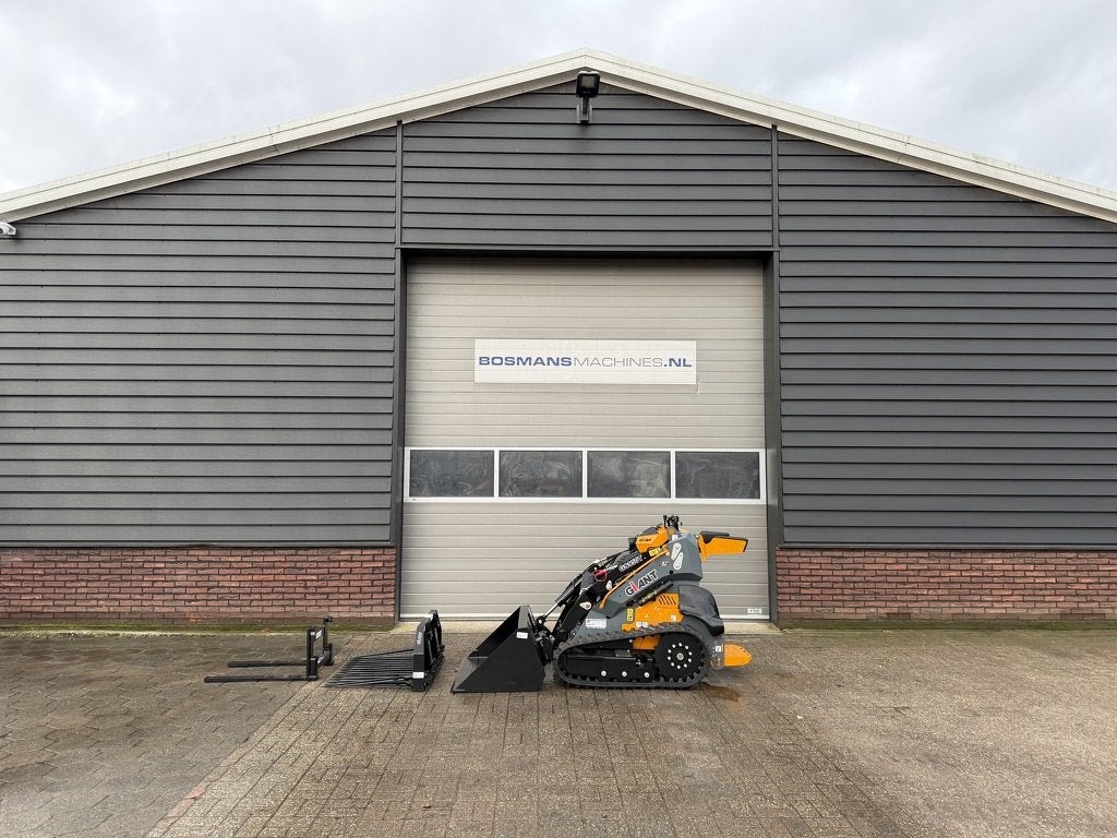 Giant GS950T skid steer minishovel NIEUW €345 LEASE, Zakelijke goederen, Machines en Bouw | Kranen en Graafmachines, Tobroco, Info@tobroco.nl