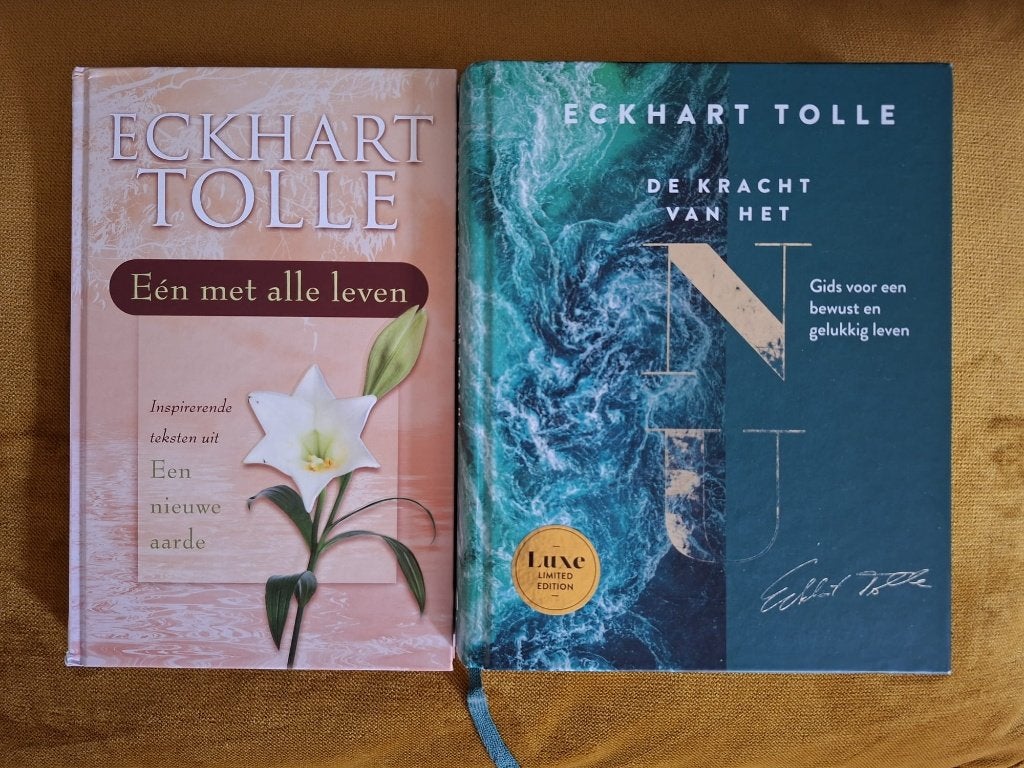 2x Eckhart Tolle mooie boeken Hardcover, Ophalen of Verzenden, Zo goed als nieuw, Spiritualiteit algemeen, Achtergrond en Informatie