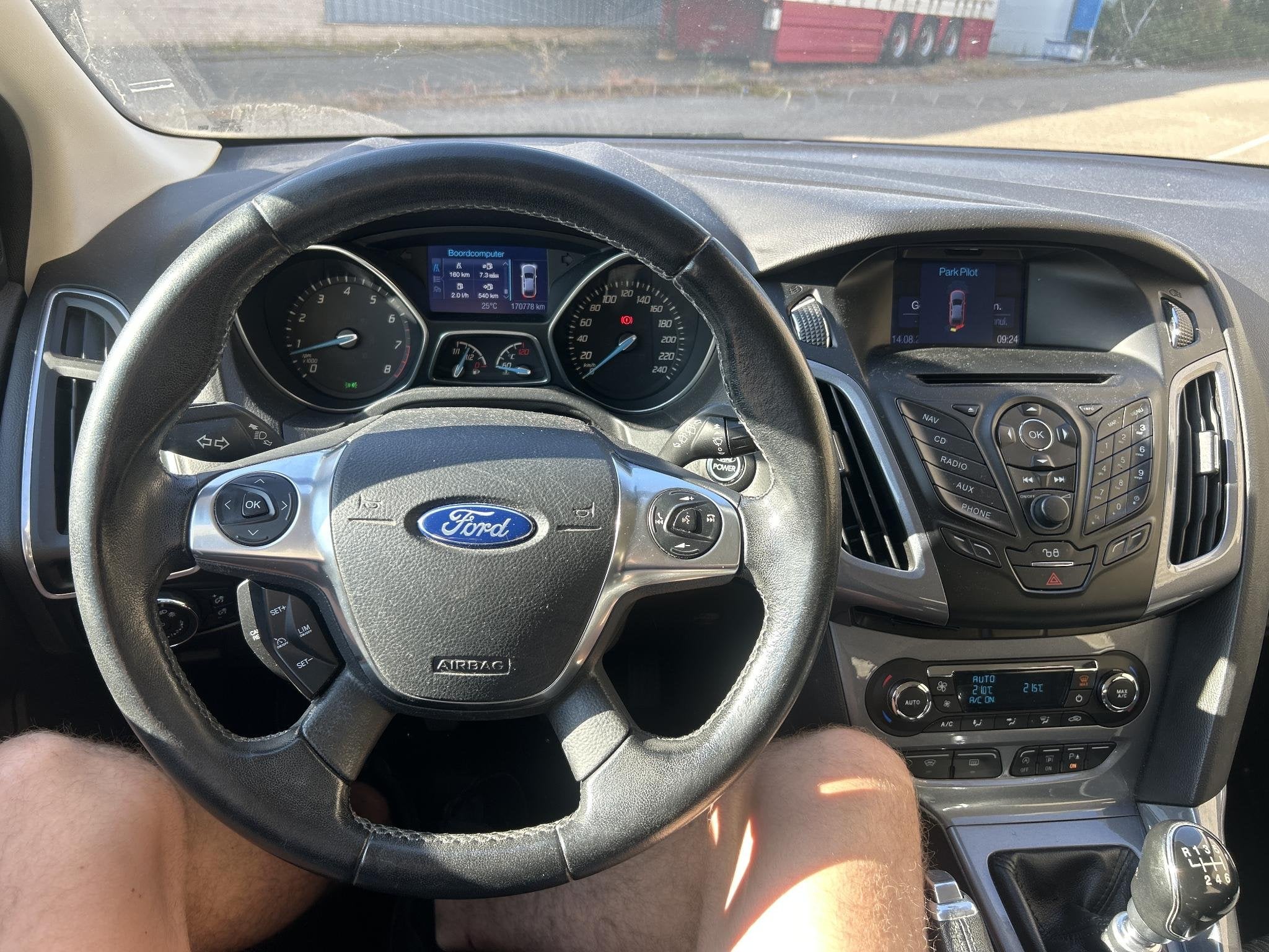 Foto 9 van Ford Focus Wagon 1.0 EcoBoost Titanium | Climate | Cruise |