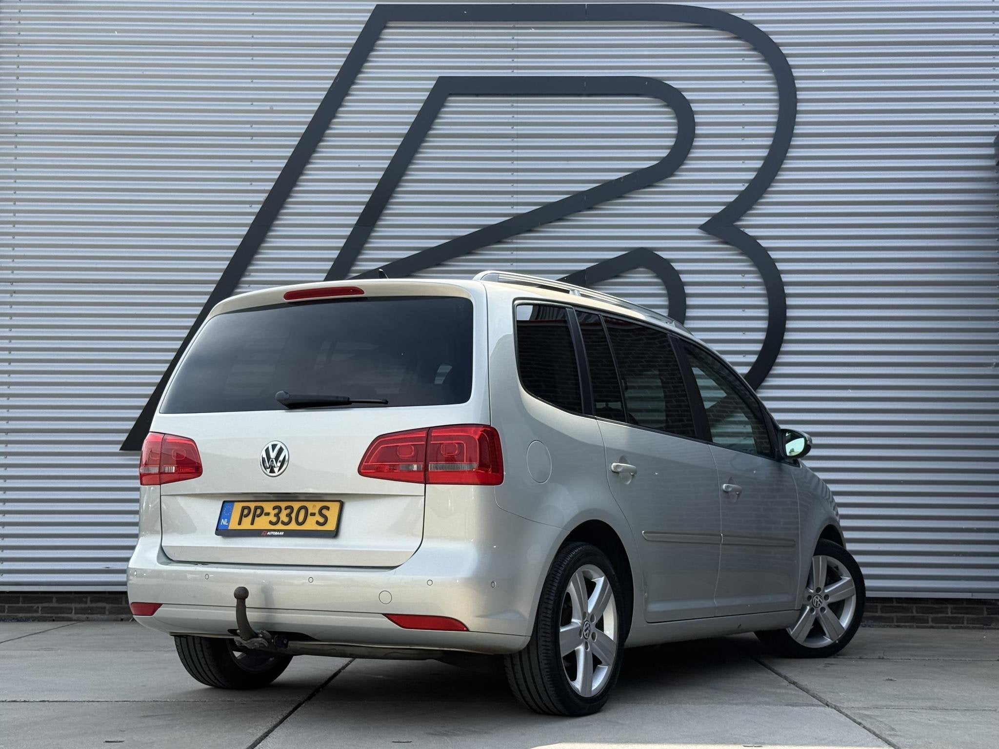 Volkswagen Touran 1.4 TSI Highline 1e Eigenaar|Pano|Trekhaak, Euro 5, 15 km/l, Gebruikt, 4 cilinders
