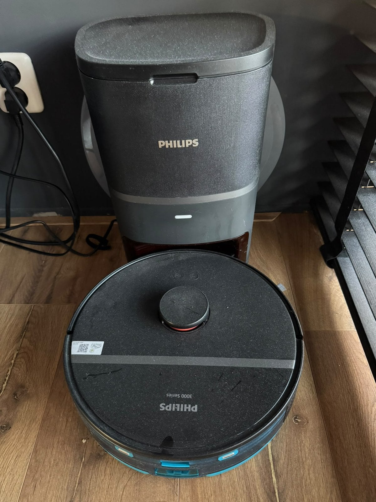 Philips HomeRun 3000 Series Aqua robotstofzuiger, Philips, Zo goed als nieuw, Robotstofzuiger, Ophalen