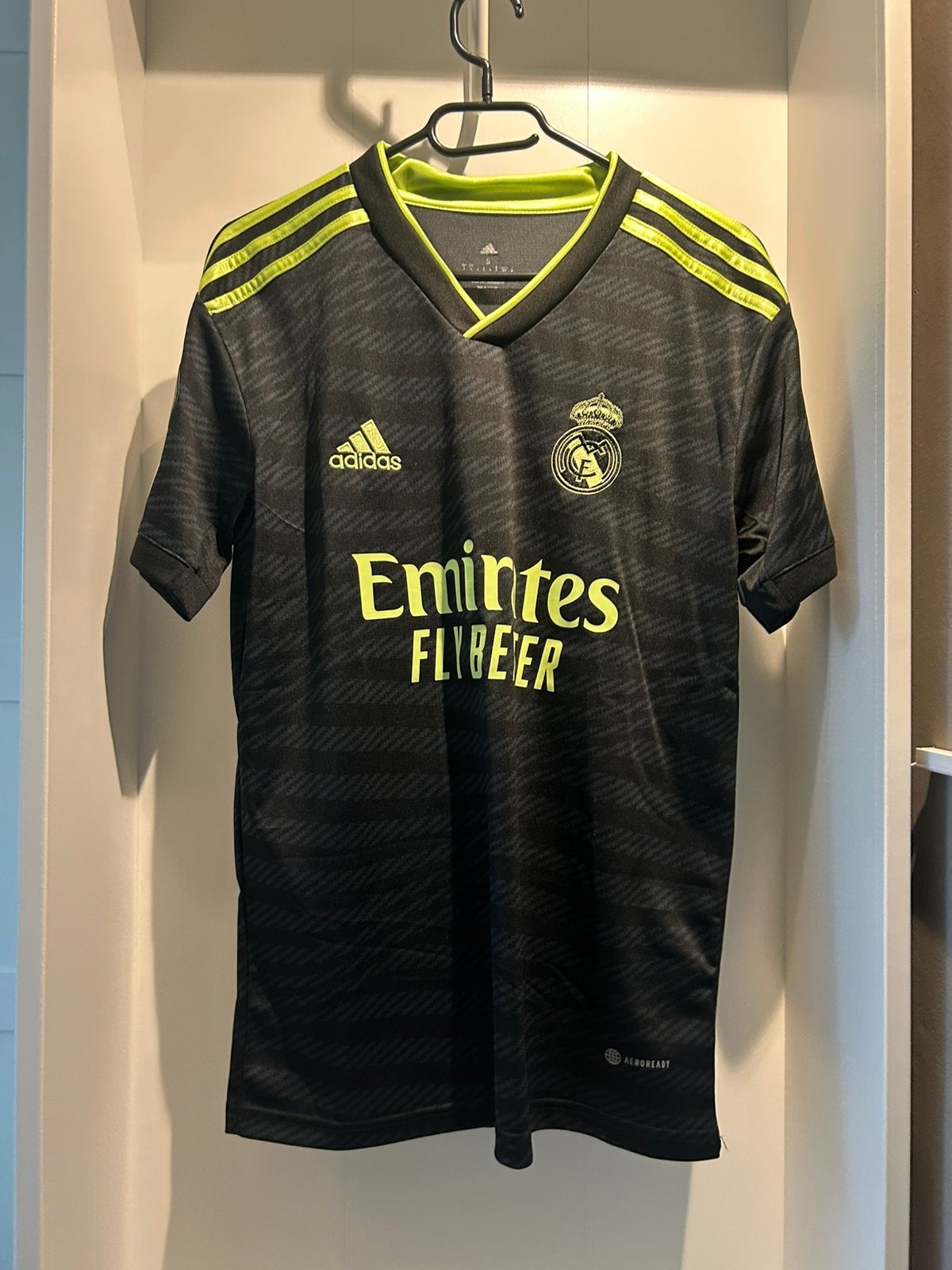 Real Madrid 3rd shirt 22/23 Karim Benzema, Ophalen of Verzenden, Zo goed als nieuw, Shirt