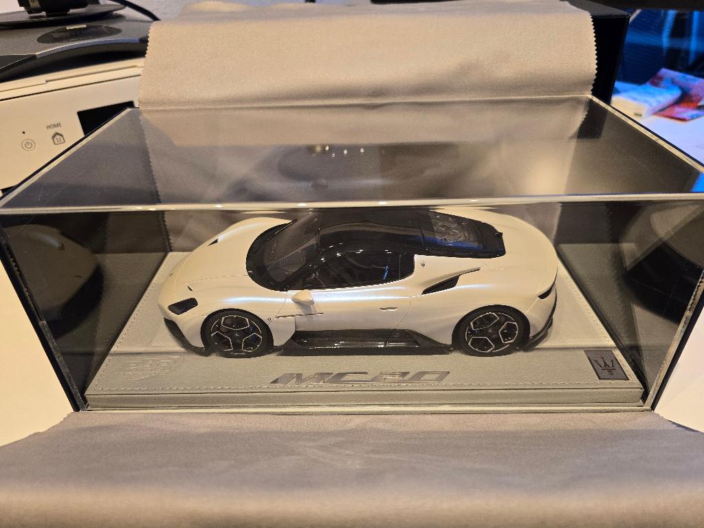 Maserati MC20 1/18, Ophalen of Verzenden, Nieuw, Auto, Bburago