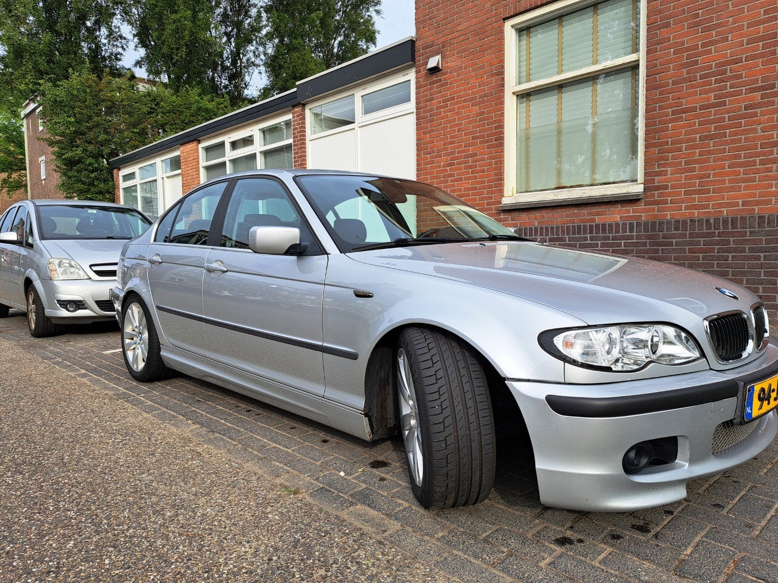 BMW 3-Serie 2.5 I 325 2002 Grijs, 1385 kg, Achterwielaandrijving, Zwart, Leder en Stof