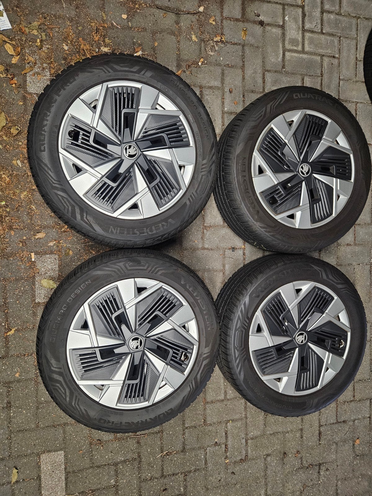 Skoda Kodiaq 18 inch. lichtmetaal Vredestein all season, Ophalen, 18 inch, Gebruikt, Banden en Velgen