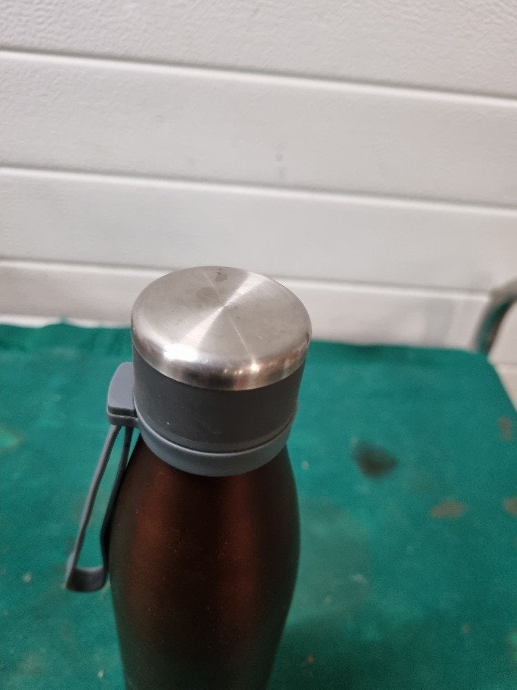 thermosfles 700ml bordeau rood aluminium, Ophalen of Verzenden, 'T Olde Gre-j, Info@toldegrej.nl, Endepoelstraat 20f Didam