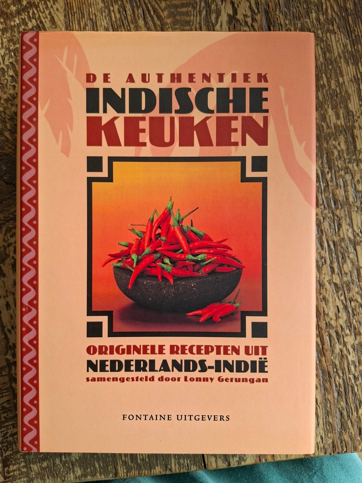 De Authentiek Indische Keuken - Lonny Gerungan, Boeken, Gelezen, Azië en Oosters, Ophalen of Verzenden, Hoofdgerechten
