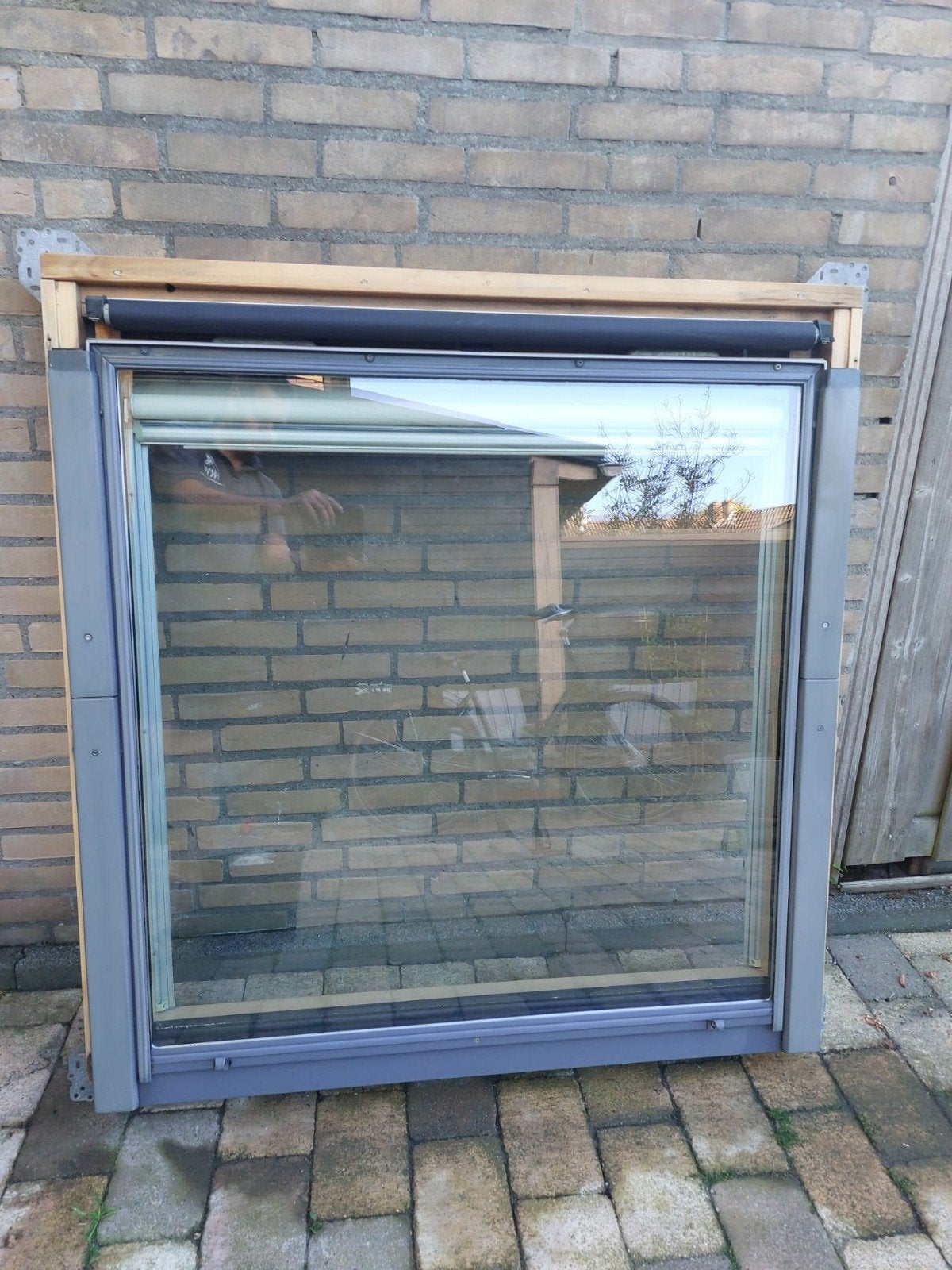 Velux GGL S06 Dakraam met screen en verduisteringsgordijn, Doe-het-zelf en Verbouw, Glas en Ramen, Ophalen, Gebruikt, 80 tot 120 cm
