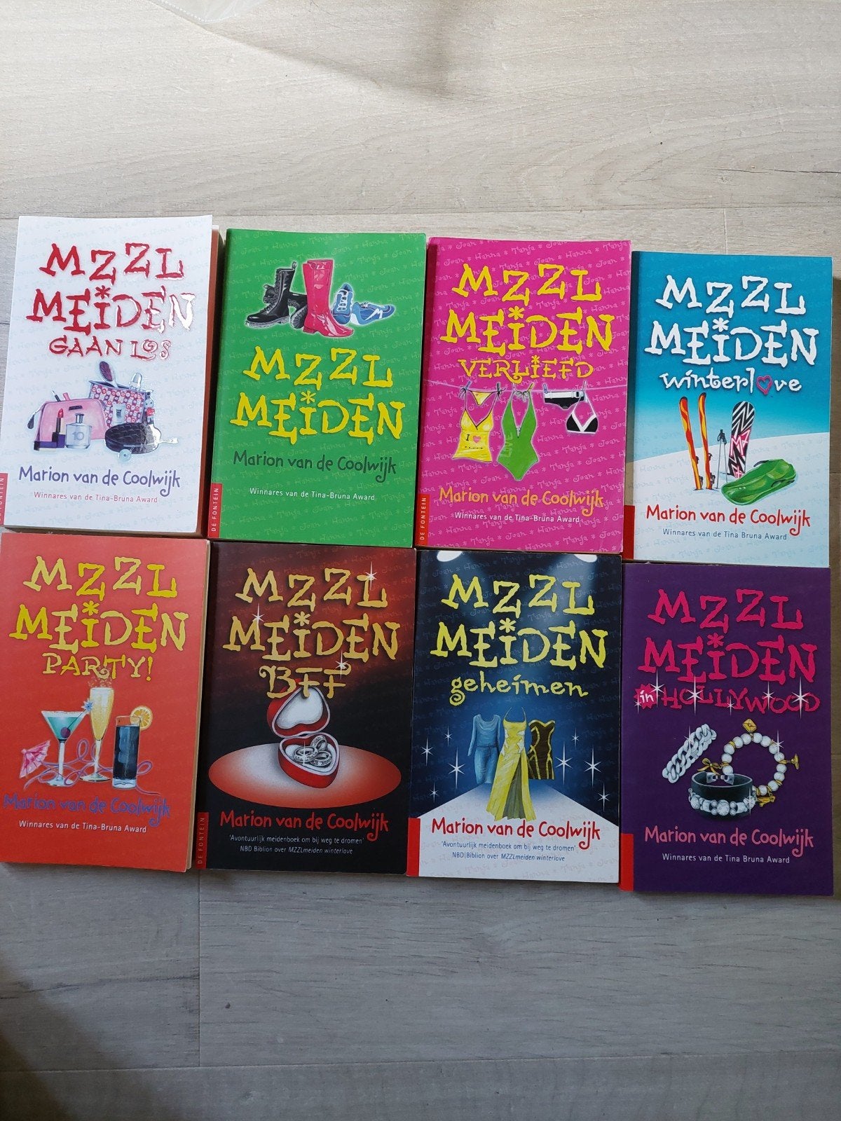 MZZL Meiden Boekenreeks - 8 delen van Marion van de Coolwijk, Ophalen of Verzenden, Gelezen, Marion van de Coolwijk, Fictie