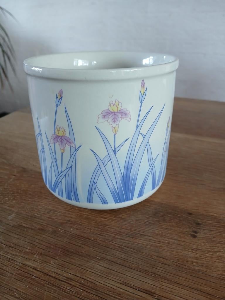 Vintage bloempot Irissen, Rond, Ophalen of Verzenden, Aardewerk, Minder dan 40 cm