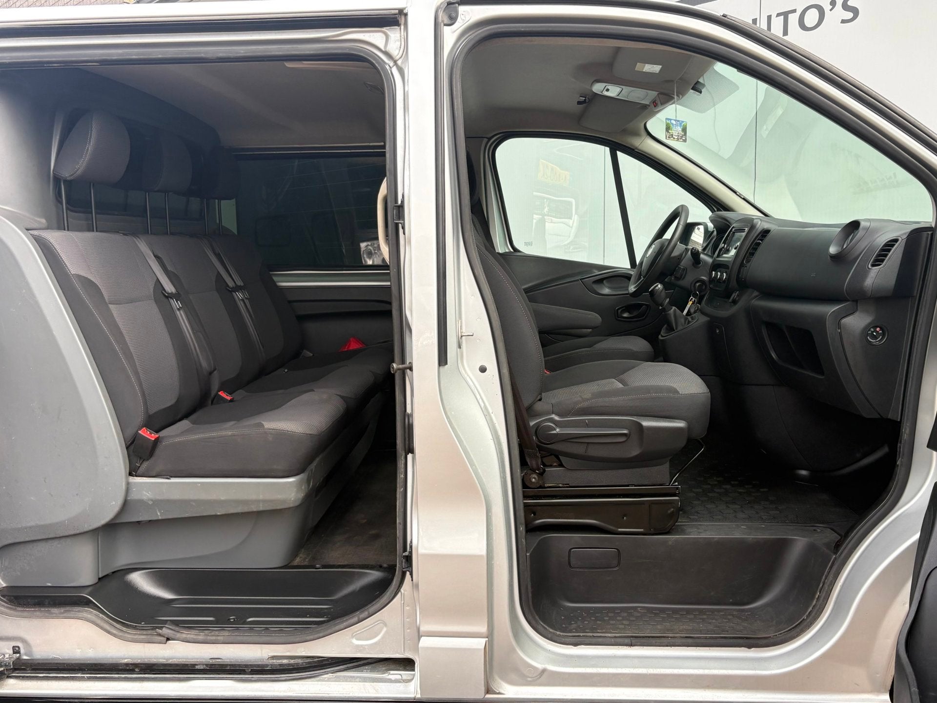 Fiat Talento 2.0MJ 145pk L2H1 DC 5-pers. Camera Airco EURO 6, Voorwielaandrijving, Stof, Gebruikt, Origineel Nederlands