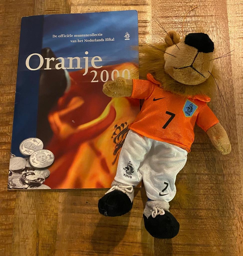 Oranje 2000 Muntencollectie met gratis Oranje Leeuw, Verzamelen, Ophalen of Verzenden, Nieuw, Overige binnenlandse clubs, Overige typen