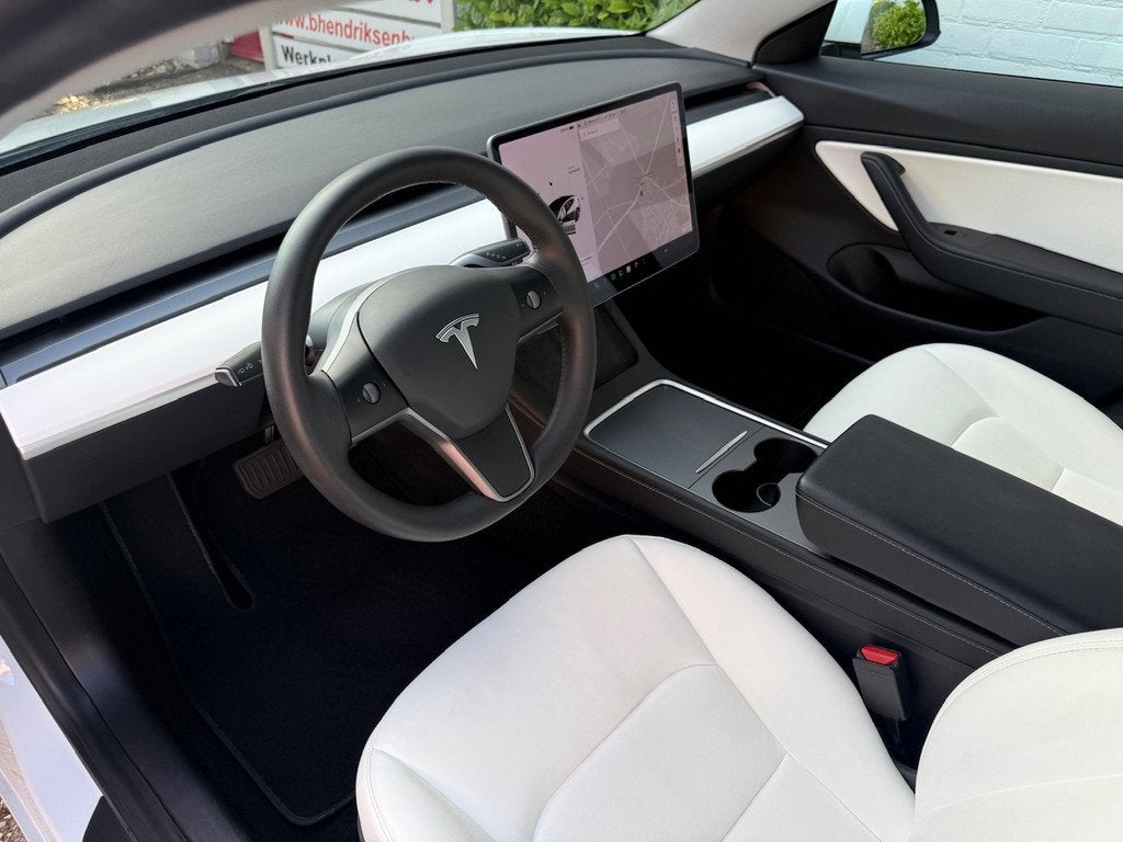 Tesla Model 3 Long-Range Dual Motor AWD/ SOH 87,7%/ Facelift, Auto's, Gebruikt, Automatische klimaatregeling, Wit, 351 pk
