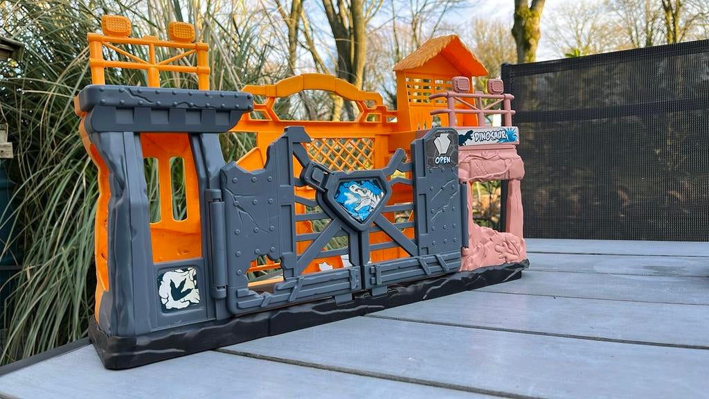 Basispakket voor je eigen Jurassic Park., Ophalen of Verzenden, Gebruikt