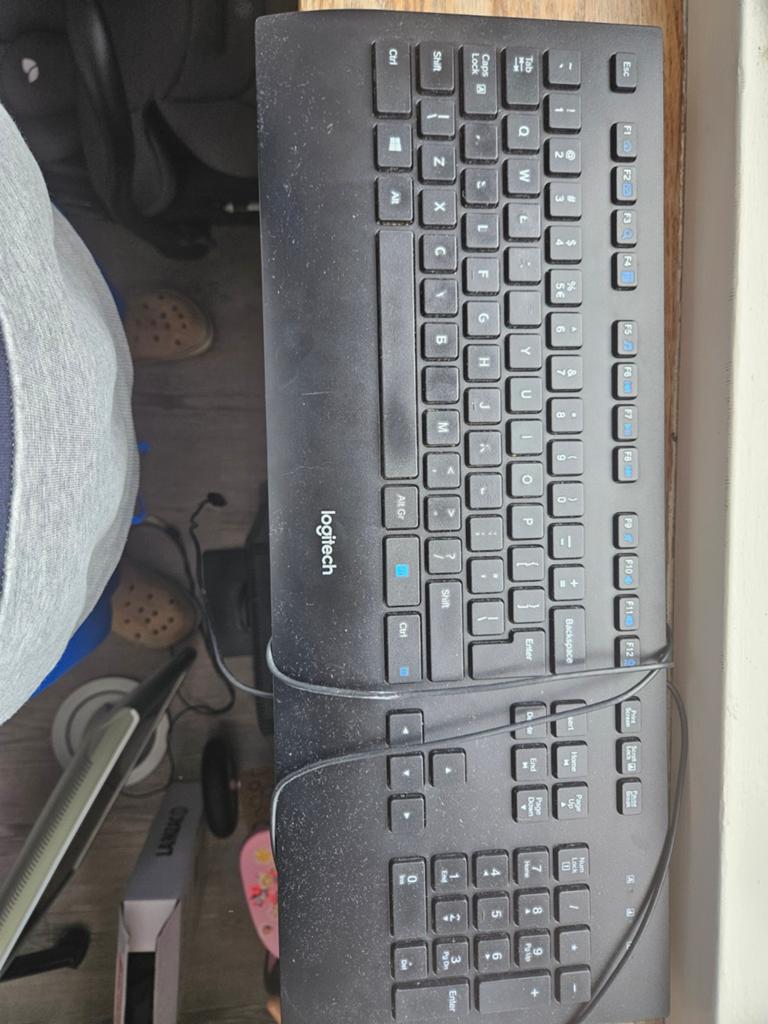 Logitech K280e Bedraad Toetsenbord QWERTY, Computers en Software, Toetsenborden, Gebruikt, Multimediatoetsen, Logitech, Ophalen of Verzenden