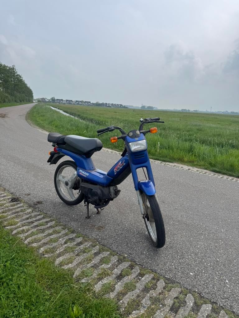 Peugeot fox blauw kenteken, Fietsen en Brommers, Brommers | Peugeot, Ophalen, Gebruikt, Maximaal 25 km/u, Fox