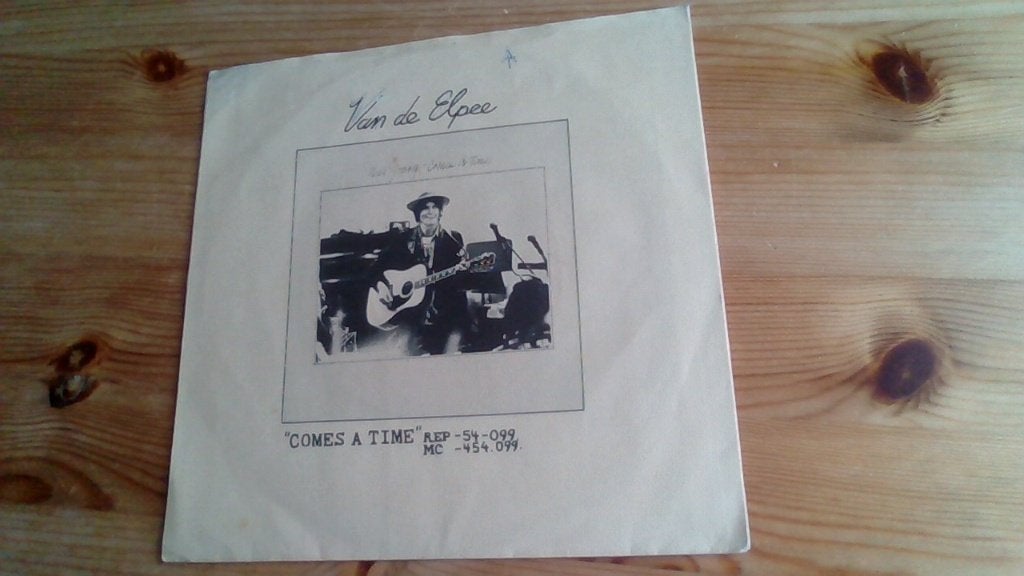 Neil Young – Comes A Time, Cd's en Dvd's, Vinyl Singles, 7 inch, Single, Ophalen of Verzenden, Beschermende buitenhoes