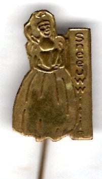 Sneeuwwitje blank koper sprookjes speldje ( W_183), Verzenden, Zo goed als nieuw, Figuurtje, Speldje of Pin